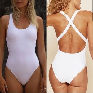Andie The Tulum Ribbed One piece swimsuit size S white NEW